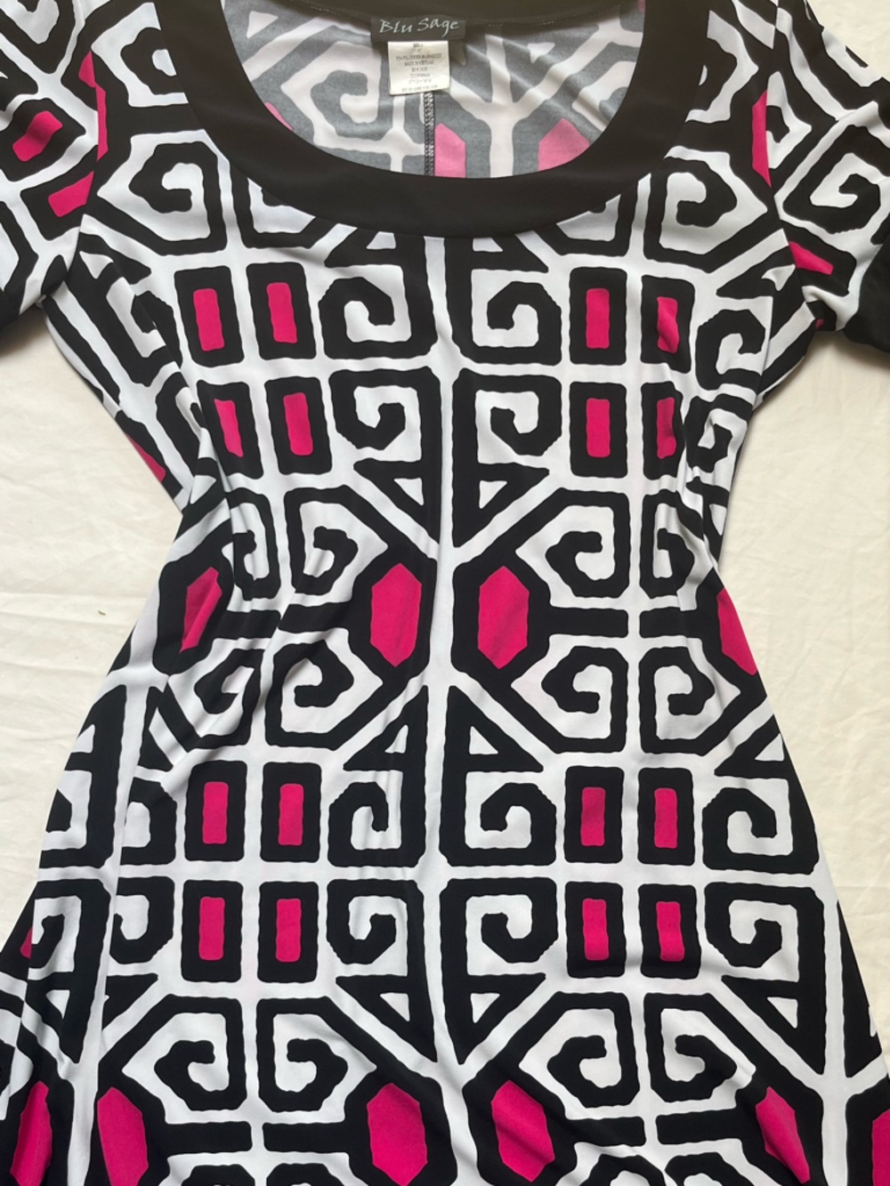 Blu Sage Fuchsia & Black Geometric Midi Dressed